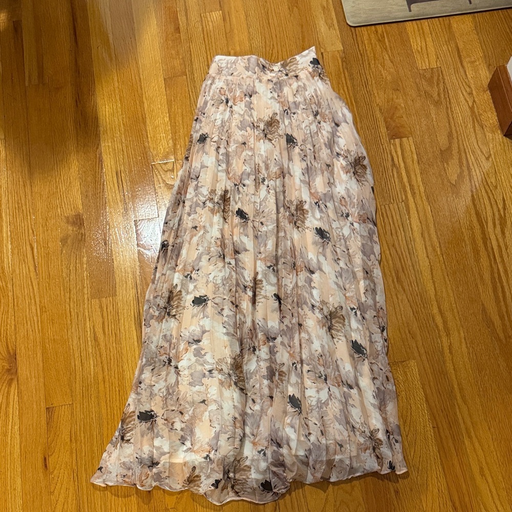 Floral Pleated Maxi Skirt